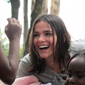 Premiada It Girl, Marquezine destacou a causa dos refugiados em seu discurso: 'Ganhou meu coração'