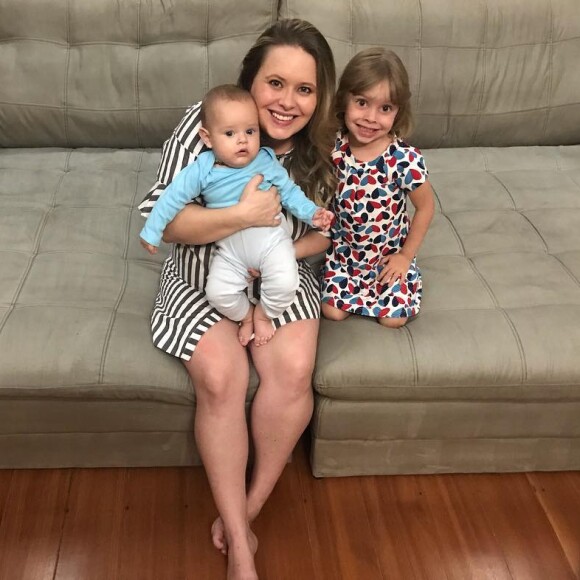 Mariana Bridi é mãe do pequeno Valentim, de 7 meses, e Aurora, de 4 anos
