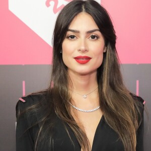 Thaila Ayala se divide entre o Brasil e os Estados Unidos