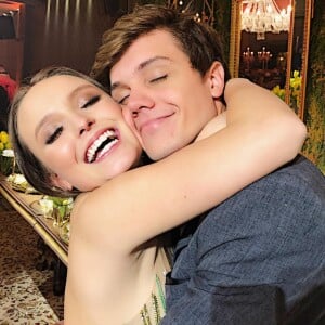 Larissa Manoela e Leo Cidade completaram 1 ano de namoro em dezembro