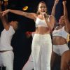 Anitta deu uma bronca em um grupo de fãs que causaram tumulto durante o show