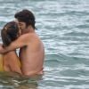Alessandra Ambrosio beija muito em Florianópolis