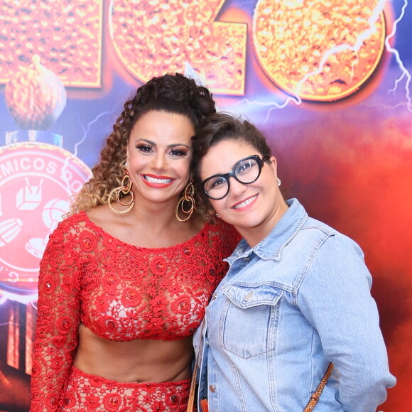 Viviane Araujo recebeu a cantora Maria Rita em camarote do Salgueiro, que desfila no domingo de carnaval, 3 de março de 2019