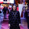 Poá estilizado: Isis Valverde vestindo look Dior em Festival de Gramado