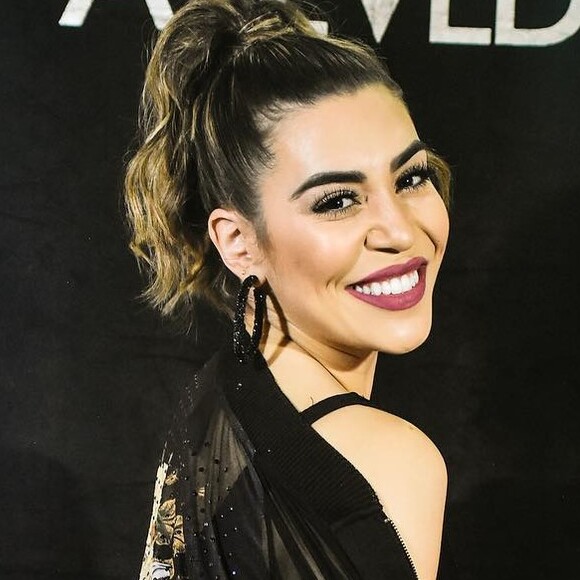 Naiara Azevedo e Rafael Cabral se casaram em 2016 e tiveram uma crise no casamento. 'Nas redes sociais, eles decidiram manter mais profissional', disse a porta-voz da cantora ao Purepeople