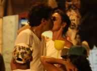 Glenda Kozlowski e marido, Luis Tepedino, trocam beijos em point carioca. Fotos!