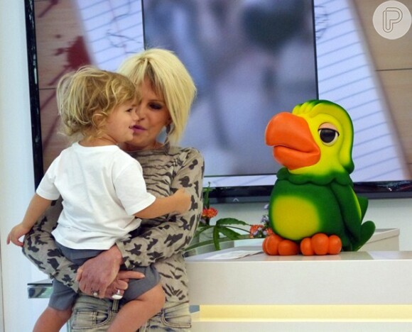 Ana Maria Braga levou seu neto Bento ao programa 'Mais Você' na manhã desta segunda-feira, 22 de setembro de 2014