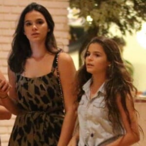 'Né? Também acho!', respondeu Bruna Marquezine à fã