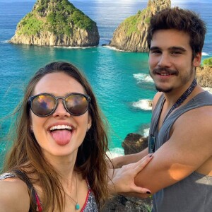 Juliana Paiva e Nicolas Prattes viajaram para Fernando de Noronha após fim de novela