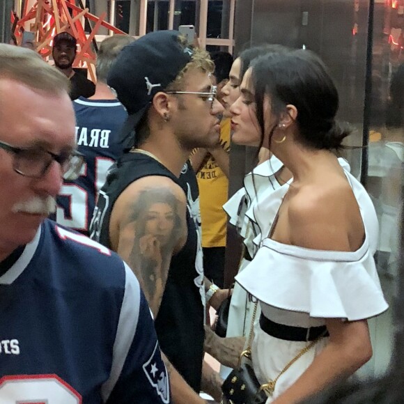 Bruna Marquezine e Neymar se separam em outubro do ano passado