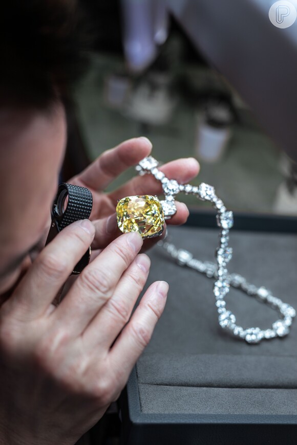 O lendário Diamante Tiffany foi usado em um red carpet pela primeira vez em 141 anos