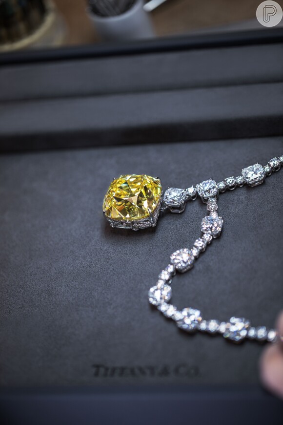 A Tiffany Diamond, dona da joia com o diamante amarelo, estima o preço da joia em R$ 113 milhões