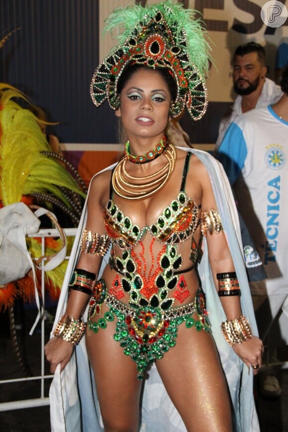 Musa da Mocidade no Carnaval 2019, Lexa virá fantaseada de Deusa Boreal.