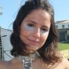 Outra adepta do glitter prata, Amanda de Godoi também colocou brilho na região das olheiras para curtir Carnaval em Salvador. Tá virando tendência, hein!
