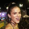 Bruna Marquezine ousou no look em seu primeiro dia no carnaval de Salvador