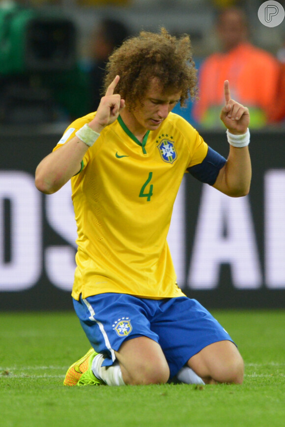 Na Copa do Mundo, David Luiz ganhou várias caricaturas por causa de seu cabelo