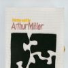 A book clutch 'The Misfits', de Argur Miller, é da designer Olympia Le Tan