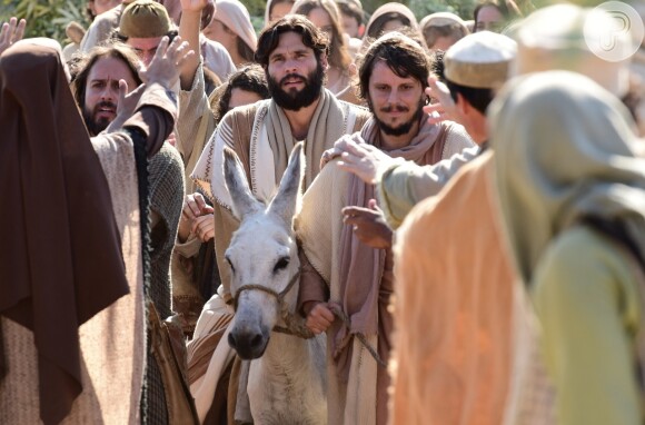Jesus (Dudu Azevedo) chega para celebrar a Páscoa, no capítulo de sexta-feira, 15 de março de 2019, da novela 'Jesus'
