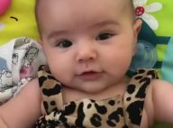 Minifashionista! Filha de Sabrina Sato, Zoe usa maiô animal print de R$ 1,8 mil