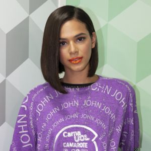 Fãs querem Bruna Marquezine desfilando no Carnaval 2020