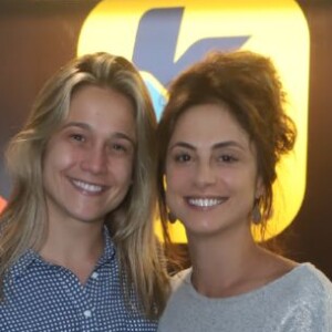 Fernanda Gentil brincou ao acompanhar a mulher, Priscila Montandon, em treino: 'Bom dia pra você que não sai para trabalhar sem dar um último beijinho de despedida mesmo que a pessoa esteja levando choque da (personal trainer) Aninha Kurban'