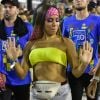 Anitta curtiu o Carnaval solteira e foi a camarote na Sapucaí