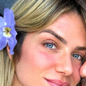 Giovanna Ewbank apoiou recentemente o marido, Bruno Gagliasso, após passar por cirurgia