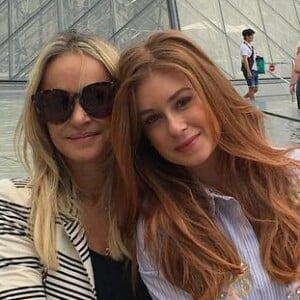 Marina Ruy Barbosa foi defendida pela mãe, Gioconda, após ver seu nome envolvido no fim do casamento de José Loreto e Débora Nascimento