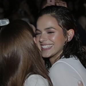 Bruna Marquezine negou ser amiga de Marina Ruy Barbosa: 'Tentamos, não deu certo'