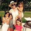 Ana Maria Braga é uma avó para lá de babona e enche o Instagram com muita fofura dos netos.