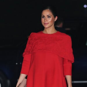 Meghan Markle inova e dispensa parto em hospital escolhido por Diana e Kate Middleton