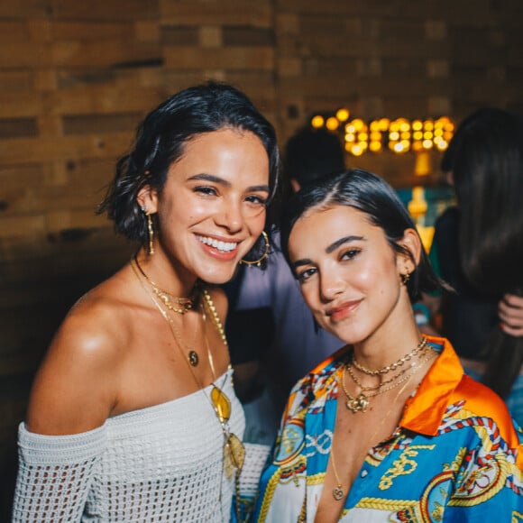 Bruna Marquezine brincou ao ver que havia sido escolhida por Manu Gavassi como crush: 'Ainda bem, Manoela. Ainda bem'