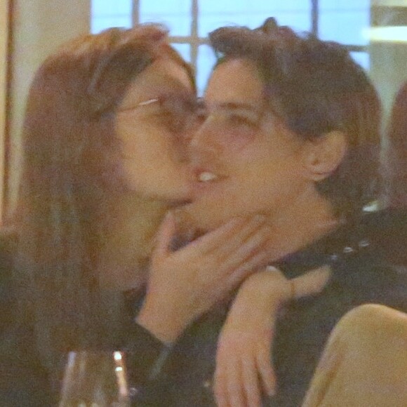 Romulo Neto ganhou carinho da modelo argentina Sonia Vasena Potocki