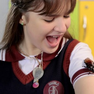 Sophia Valverde foi comparada a Larissa Manoela quando mais nova