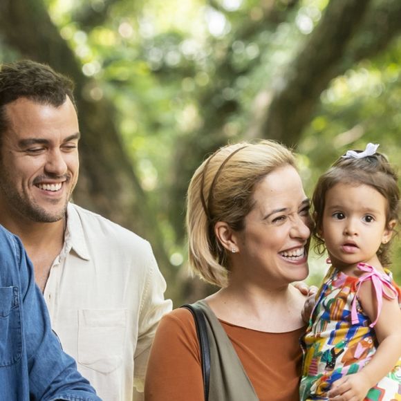 Lígia (Paloma Duarte), Joaquim (Joaquim Lopes) e Filipe (Pedro Novaes) fazem passeio na novela 'Malhação - Toda Forma de Amar'