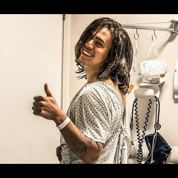 Whindersson Nunes passou por cirurgia de emergência em região íntima nesta terça-feira, 16 abril de 2019