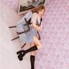 Taylor Swift usa look idêntico ao de Bruna Marquezine em editorial para a Elle britânica de abril