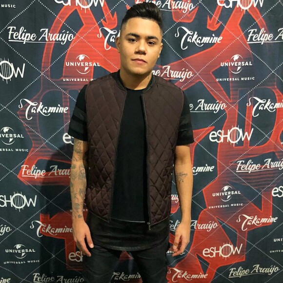 Felipe Araújo falou sobre a relação com Caroline Marchezi, mãe do seu filho