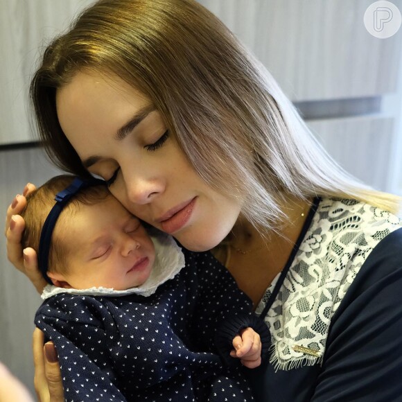Thaeme Mariôto deu à luz Liz no último final de semana em um hospital de São Paulo