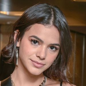 Bruna Marquezine deu spoiler de 'Game of thrones', irritou fã e deu sugestão: 'Cara, bloqueia as palavras relacionadas!'