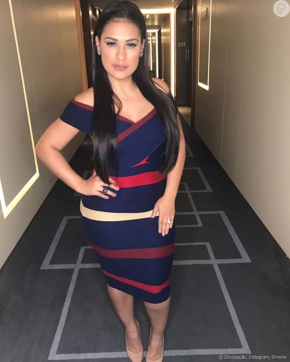 Dupla de Simaria, Simone mostra que emagreceu ao usar vestido que nÃ£o cabia mais