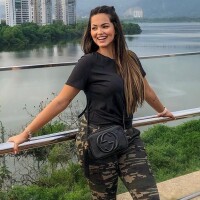 Suzanna Freitas evita usar calça cintura baixa: 'Me deixa com quadril grande'