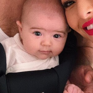 Filha de Sabrina Sato, Zoe aproveitou domigo em família com Duda Nagle, a mãe e as avós, Leda Nagle e Kika Sato