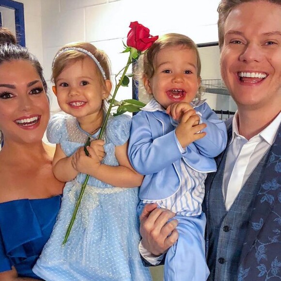 Thais Fersoza compartilha vários momentos da vida dos filhos, Melinda e Teodoro, do casamento com Michel Teló