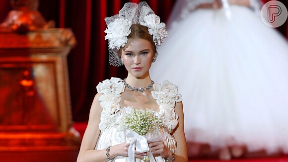 Modelos de vestido de noiva curtos para você se inspirar