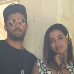 Anitta assume relacionamento com Pedro Scooby durante viagem por Bali, na Indonésia