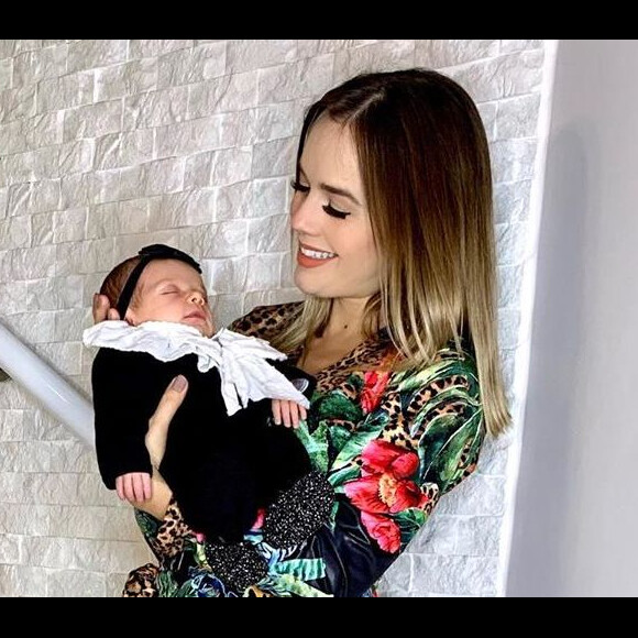 Thaeme celebra 1º show após chegada da filha neste sábado, dia 01 de junho de 2019