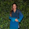 Luciele Di Camargo elegeu look em degradê azul para evento da Seara