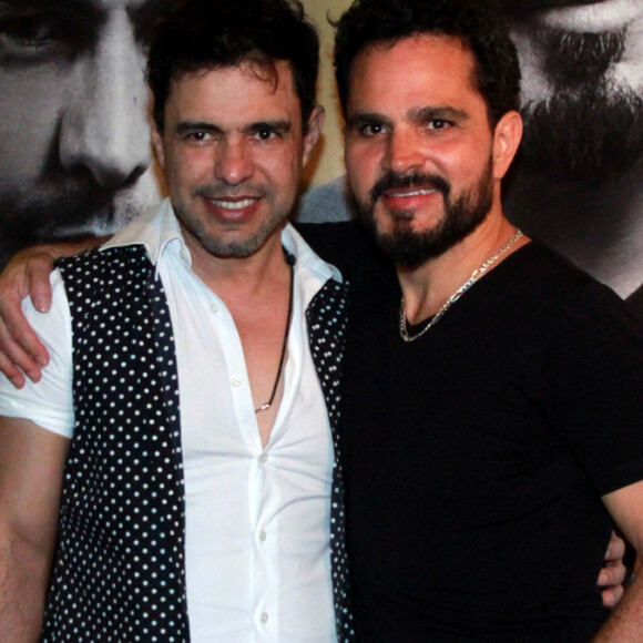 Zezé di Camargo e Luciano não conseguiram pousar em aeroporto nesta quinta-feira, dia 13 de junho de 2019