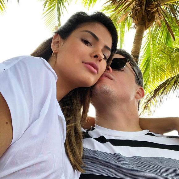 Munik Nunes se declarou para Anderson Felício no Dia dos Namorados